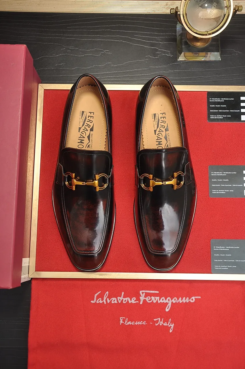 Men's shoes 💰500💶[Ferragamo/Ferragamo] The latest model in the counter. Original imported high-quality cowhide with open edges + imported 🐂 water-dyed cowhide lining + original luxury metal buckle + original combined outsole. Comparison without pressure 38--45 (45 is custom-made and cannot be returned or exchanged)